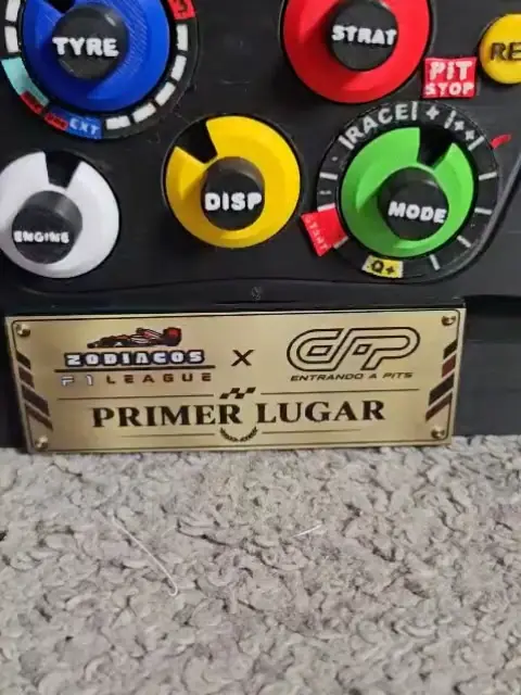Volante de F1 impreso en 3D, trofeo de primer lugar de la Zodiacos F1 League